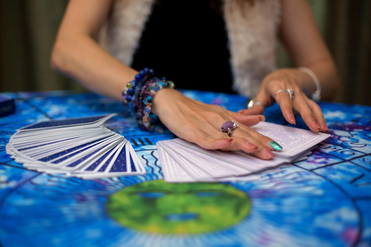 j&uacute;liusi tarot j&oacute;sl&aacute;s