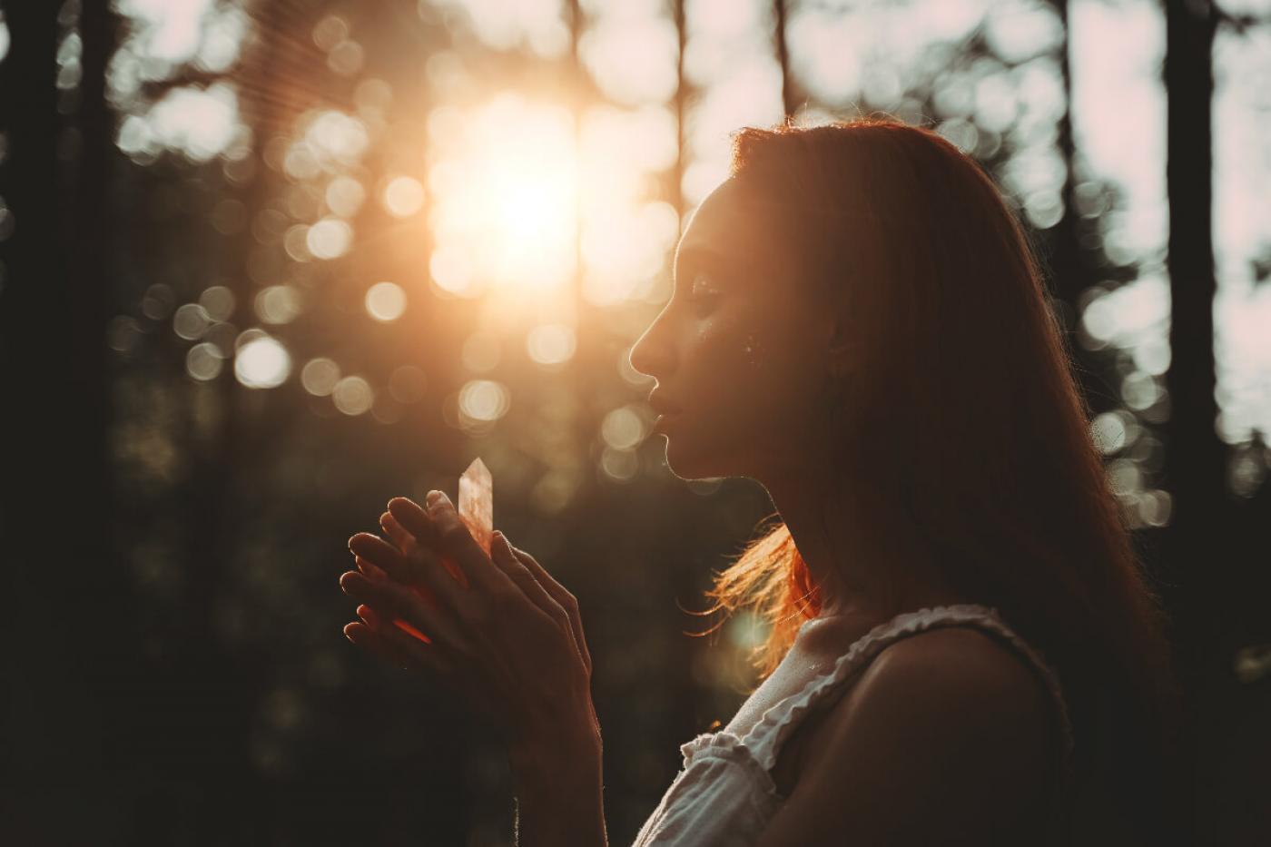 spiritu&aacute;lis tan&iacute;t&oacute;k tan&aacute;csai