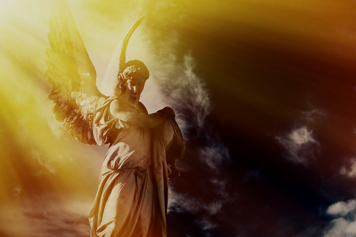 febru&aacute;ri angyalhoroszk&oacute;p