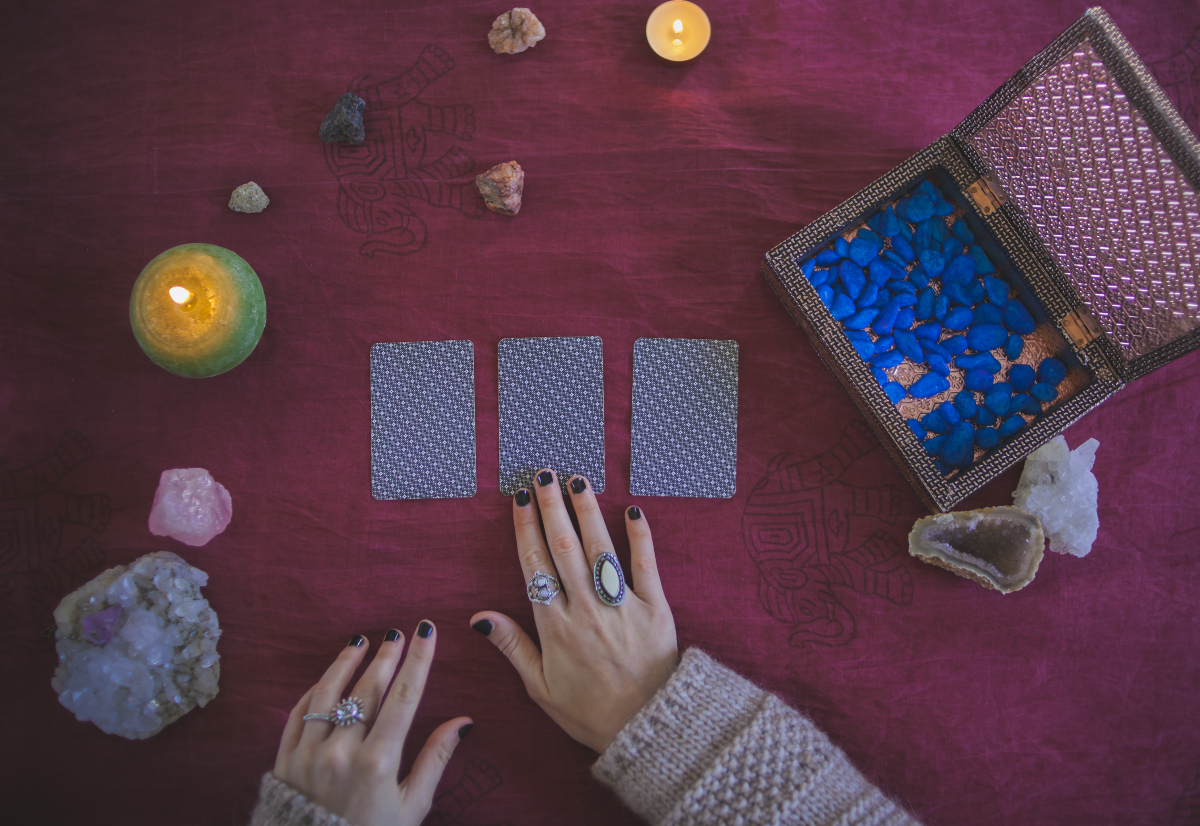 Tarot jóslás 2025.: Mérleg