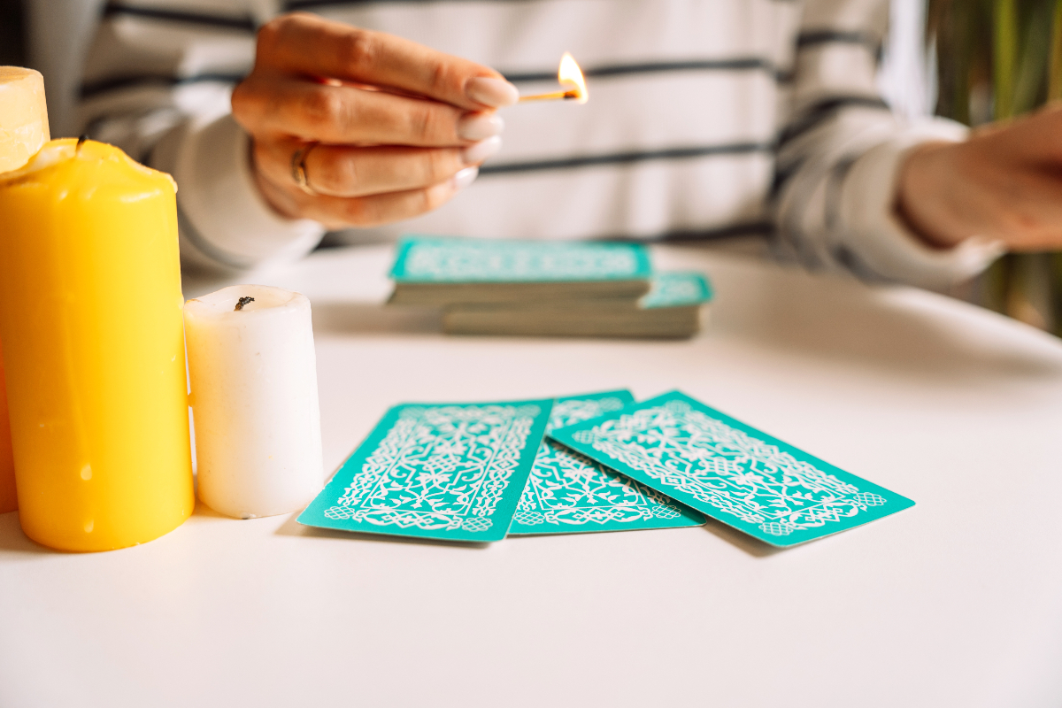 Heti tarot j&oacute;sl&aacute;s m&aacute;rcius 17-23. 